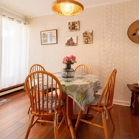 Grand T2 En 1ere Ligne Vue Sur Le Petit Port *