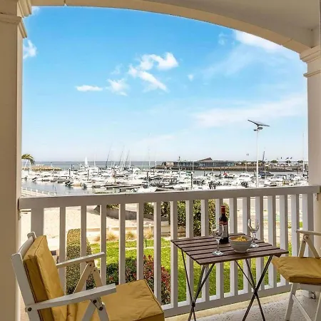 Grand T2 En 1ere Ligne Vue Sur Le Petit Port آركاشو