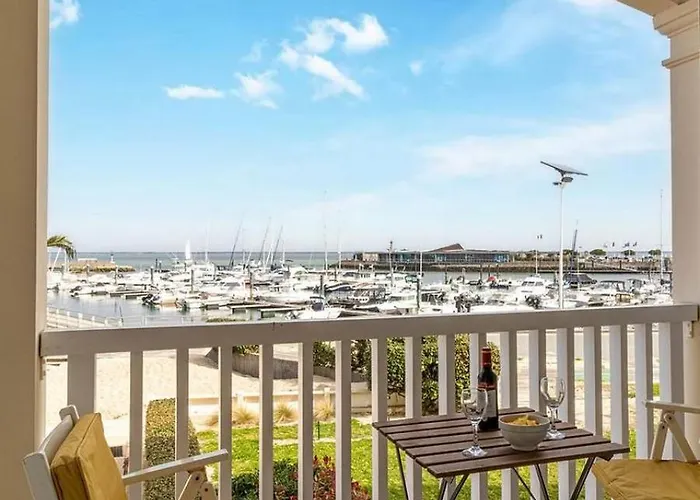 Grand T2 En 1ere Ligne Vue Sur Le Petit Port Arcachon